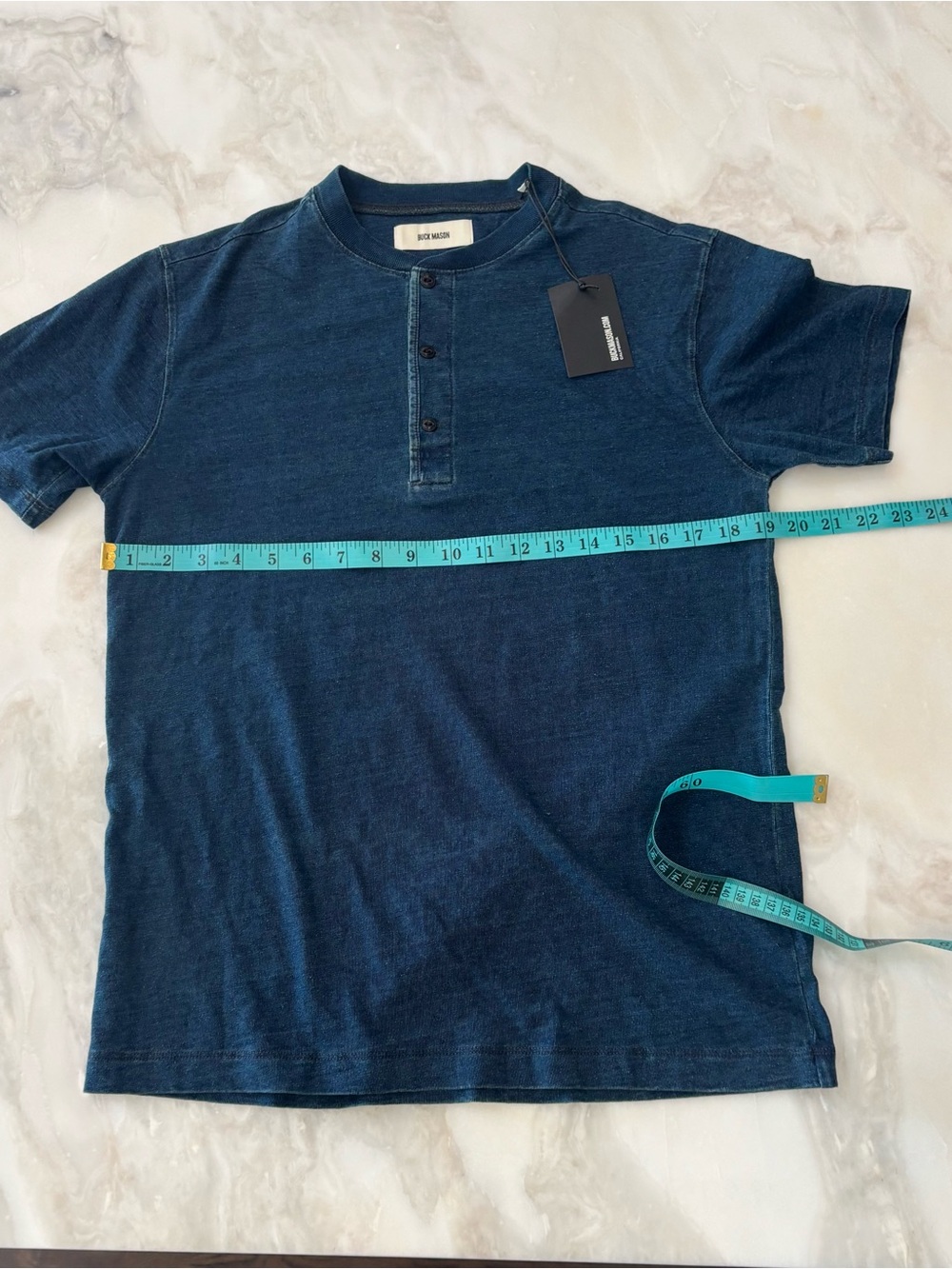 Buck Mason Men’s Yuma Short Sleeve Henley Size Small Indigo Dipped New - Picture 3 of 7